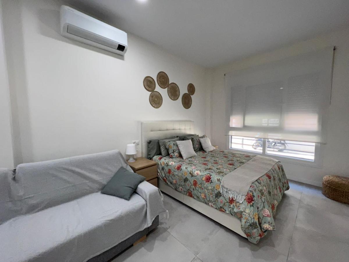 Centro Estudio Trinidad Malaga 3 Ngoại thất bức ảnh