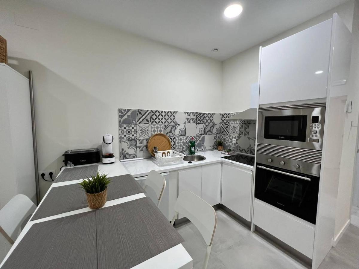 Centro Estudio Trinidad Malaga 3 Ngoại thất bức ảnh