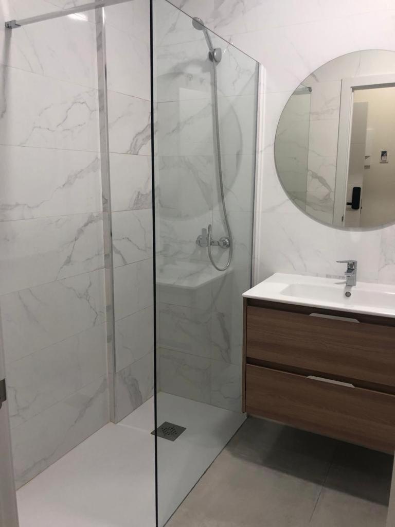 Centro Estudio Trinidad Malaga 3 Ngoại thất bức ảnh