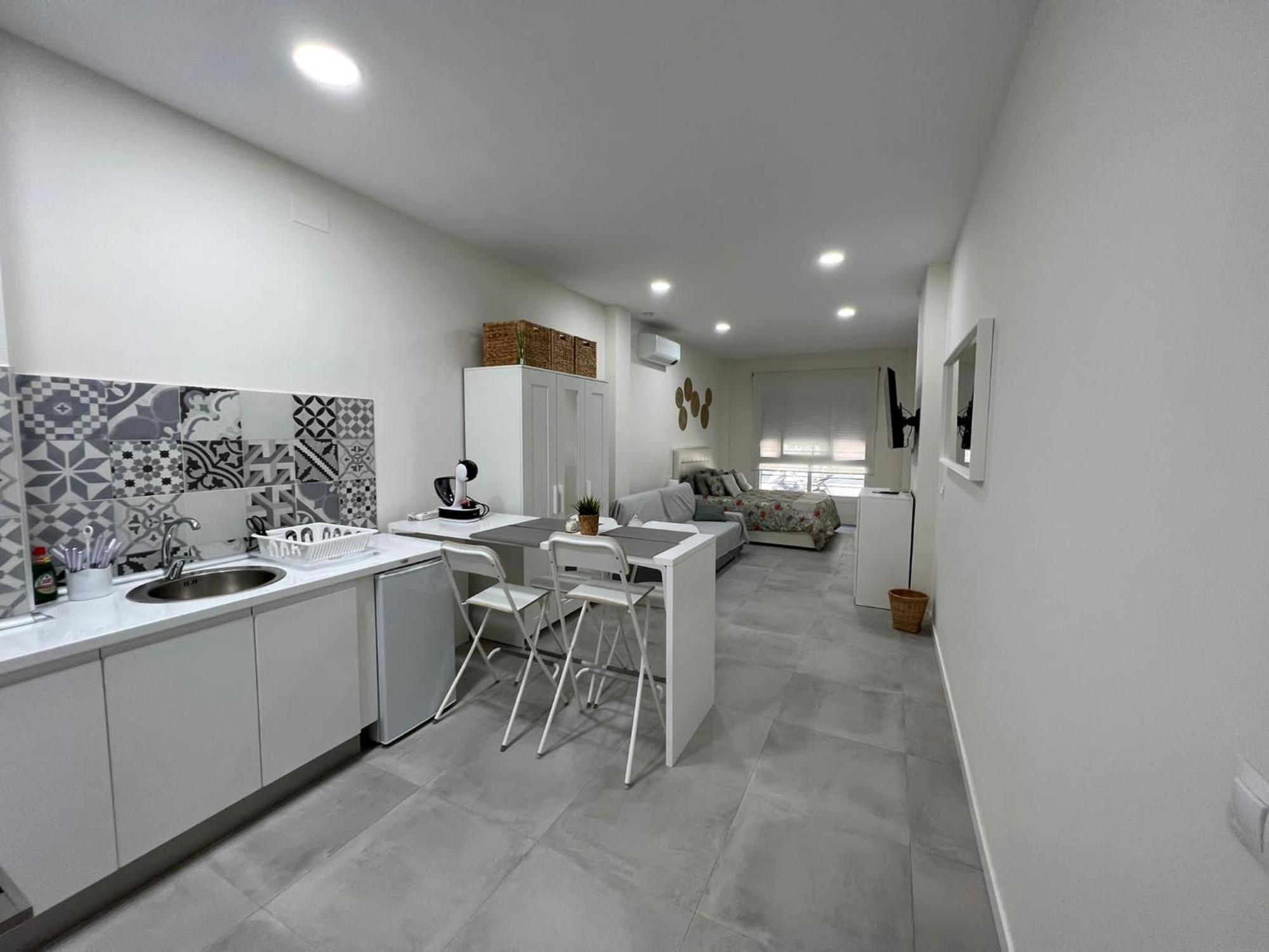 Centro Estudio Trinidad Malaga 3 Ngoại thất bức ảnh