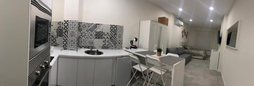 Centro Estudio Trinidad Malaga 3 Ngoại thất bức ảnh